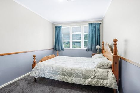 Photo of property in 28 Paul Crescent, Fairfield, Hamilton, 3214