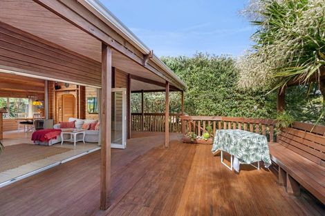 Photo of property in 64 Seabrook Avenue, New Lynn, Auckland, 0600