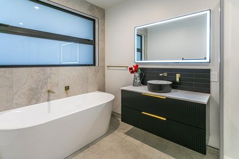 Photo of property in 11 Titoki Lane, Whangamata, 3691