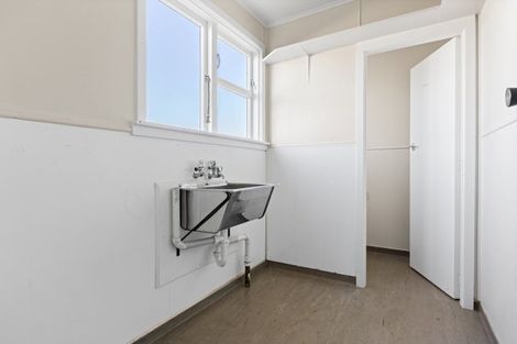 Photo of property in 8-10 Dix Crescent, Riversdale, Blenheim, 7201