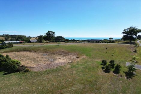 Photo of property in 17 Deck Road, Tasman, 7173