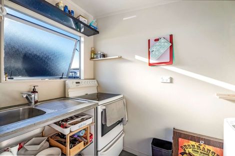 Photo of property in 7 Riria Way, Matarangi, 3592