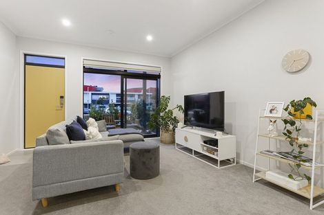 Photo of property in 81e Hobsonville Point Road, Hobsonville, Auckland, 0616