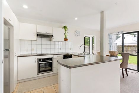 Photo of property in 10 Blumhardt Place, Avondale, Auckland, 1026
