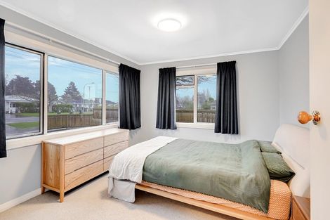 Photo of property in 112 Thornton Road, Cambridge, 3434