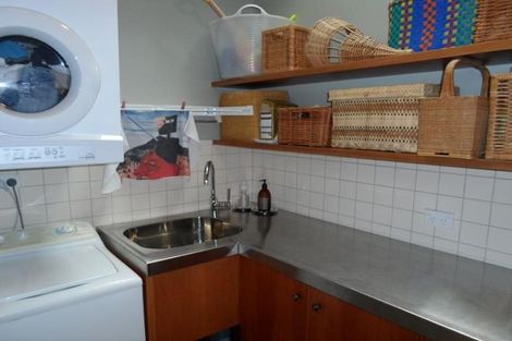 Photo of property in 29 Fairview Crescent, Kelburn, Wellington, 6012