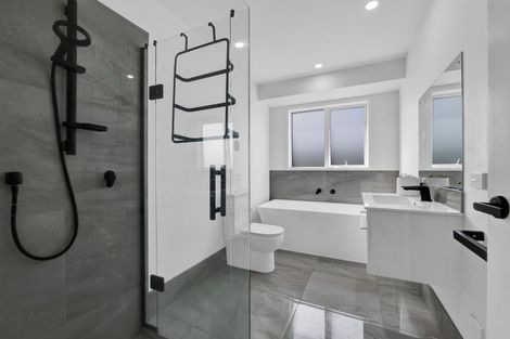 Photo of property in 42 County Drive, Hawera, 4610