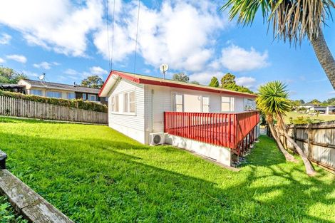 Photo of property in 56 Bolton Street, Blockhouse Bay, Auckland, 0600