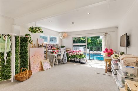 Photo of property in 2 Manaia Place, Mairangi Bay, Auckland, 0630