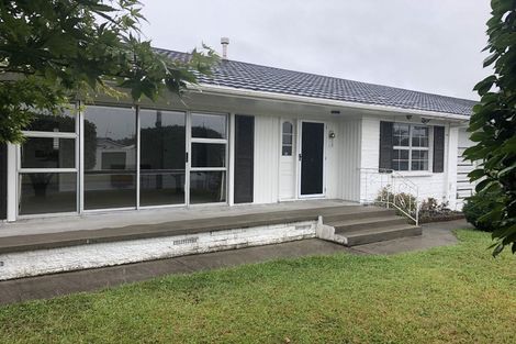 Photo of property in 27 Howden Road, Fairfield, Hamilton, 3214