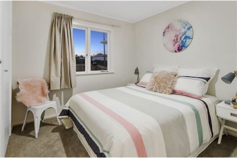 Photo of property in 128 Gloucester Road, Manurewa, Auckland, 2102
