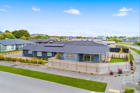 Photo of property in 55 Waipunahau Road, Waikanae, 5036