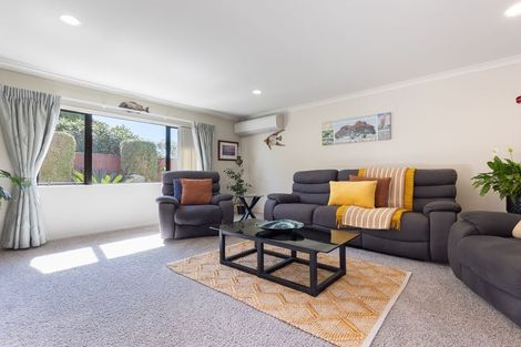 Photo of property in 7 Central Park, Paraparaumu Beach, Paraparaumu, 5032