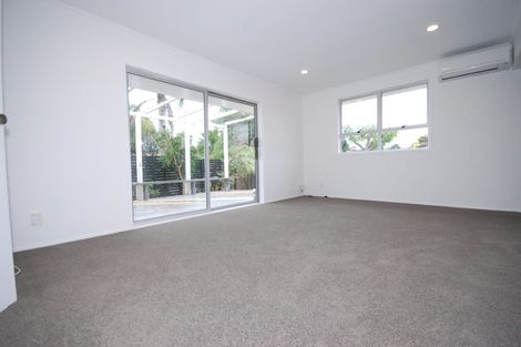 Photo of property in 14 Damson Place, Bucklands Beach, Auckland, 2012