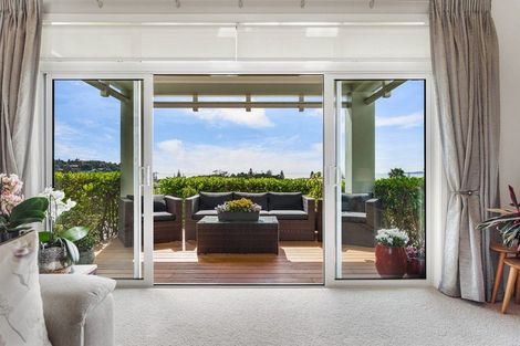 Photo of property in 6 Sunshine Terrace, Orewa, 0931