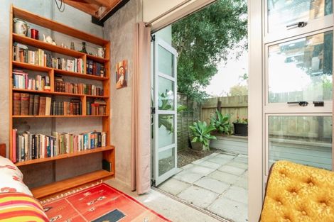 Photo of property in 7a Raymond Street, Point Chevalier, Auckland, 1022