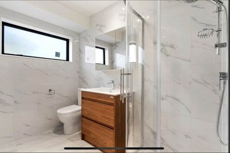 Photo of property in 5/3 Pinefield Road, Whenuapai, Auckland, 0618