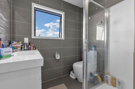 Photo of property in 31 Everglade Drive, Goodwood Heights, Auckland, 2105