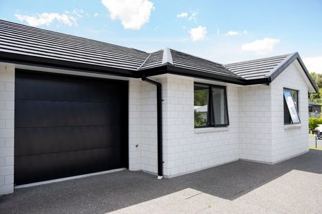 Photo of property in 60 Pakanga Grove, Pyes Pa, Tauranga, 3112