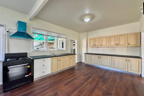 Photo of property in 8 Hill Road, Papatoetoe, Auckland, 2025