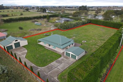 Photo of property in 8 Brandon Hall Road, Bulls, 4894