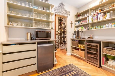 Photo of property in 111 Brougham Street, Mount Victoria, Wellington, 6011