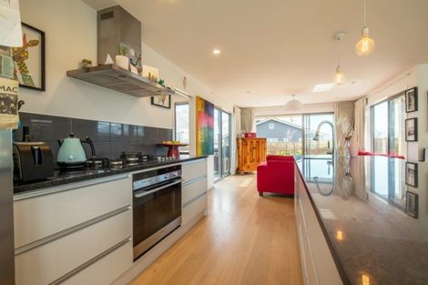 Photo of property in 7 Urquhart Place, Wanaka, 9305