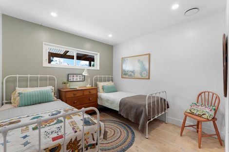 Photo of property in 236 Kiwitahi Road, Helensville, 0875