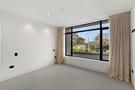 Photo of property in 114a Paparoa Street, Papanui, Christchurch, 8053