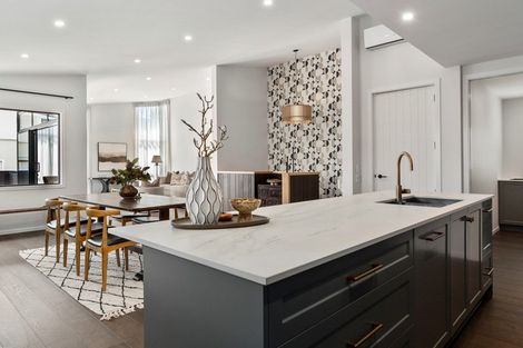 Photo of property in 337 Devonport Road, Tauranga, 3110