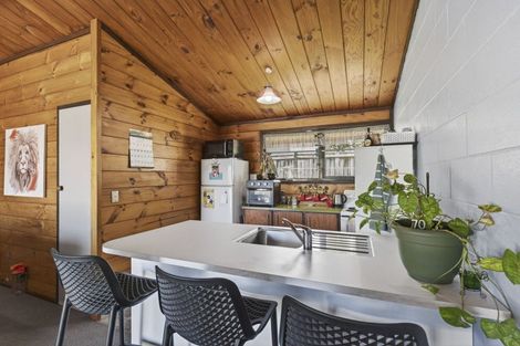 Photo of property in 14a Ambury Place, Merrilands, New Plymouth, 4312