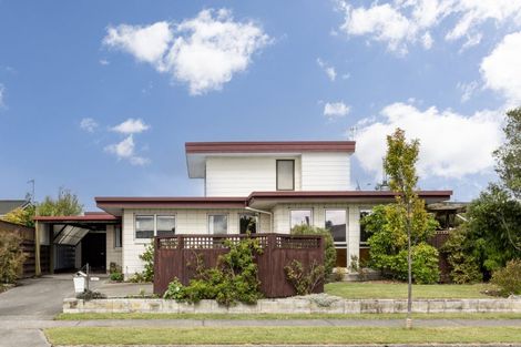 Photo of property in 27 Coventry Avenue, Tamatea, Napier, 4112