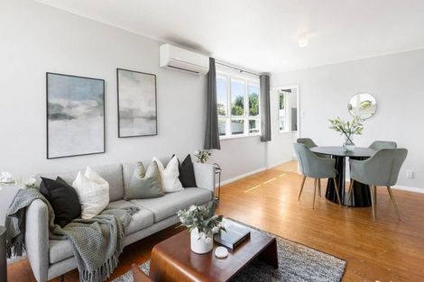 Photo of property in 24 Windmill Road, Pukekohe, 2120