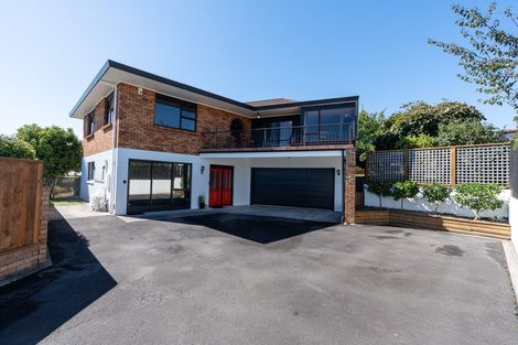 Photo of property in 2a Garthwood Road, Hillcrest, Hamilton, 3216