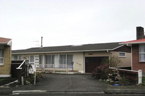 Photo of property in 1a Kowhai Street, Levin, 5510