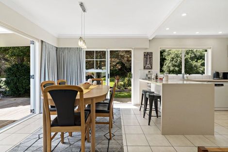 Photo of property in 286 Muriwai Valley Road, Muriwai, Waimauku, 0881