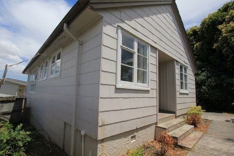 Photo of property in 8 Huxley Place, Glen Innes, Auckland, 1072