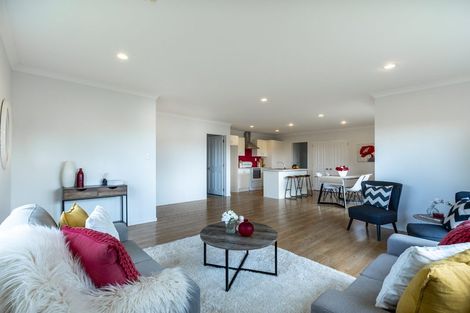 Photo of property in 21 Mili Way, Ranui, Auckland, 0612