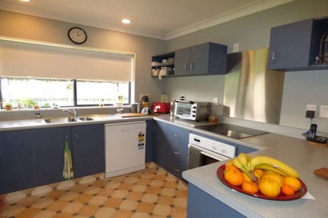 Photo of property in 14 Loveridge Place, Morrinsville, 3300