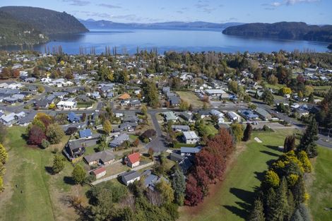 Photo of property in 6 Yasmin Lane, Kinloch, Taupo, 3377