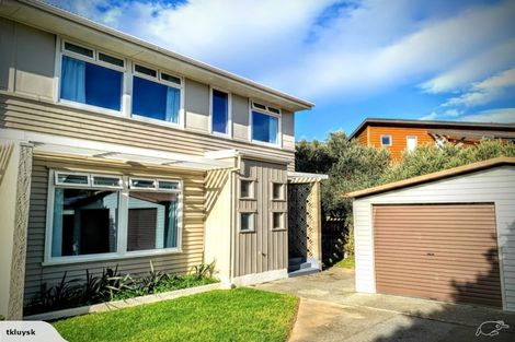 Photo of property in 21 Hector Street, Seatoun, Wellington, 6022