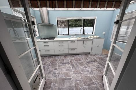 Photo of property in 60 Archers Road, Glenfield, Auckland, 0629