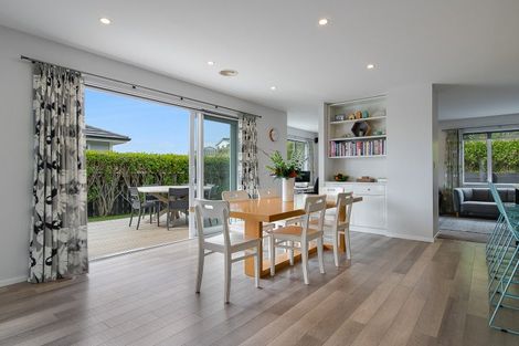 Photo of property in 106 Amesbury Drive, Churton Park, Wellington, 6037