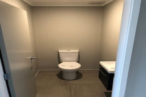 Photo of property in 4 Genoa Place, Whitby, Porirua, 5024