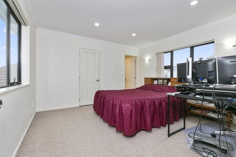 Photo of property in 27 Ellis Avenue, Mount Roskill, Auckland, 1041