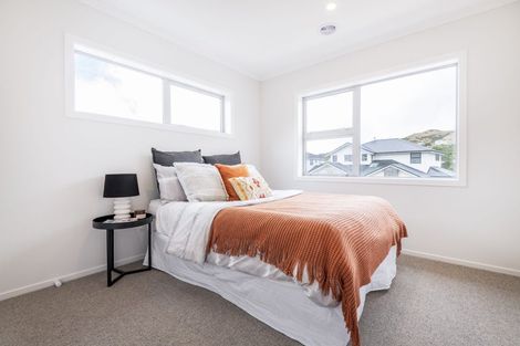 Photo of property in 27 Farnworth Terrace, Churton Park, Wellington, 6037