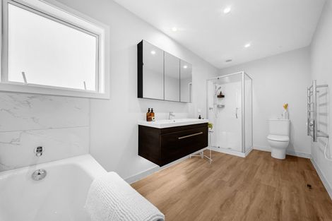 Photo of property in 28a Torkar Road, Clarks Beach, 2122