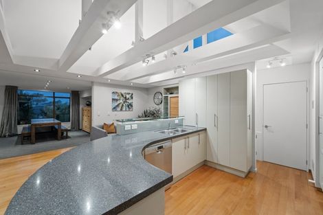 Photo of property in 29 Quebec Road, Milford, Auckland, 0620