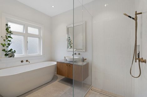 Photo of property in 134 Papanui Road, Merivale, Christchurch, 8014