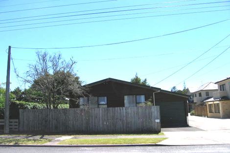 Photo of property in 2/160 Nile Road, Milford, Auckland, 0620